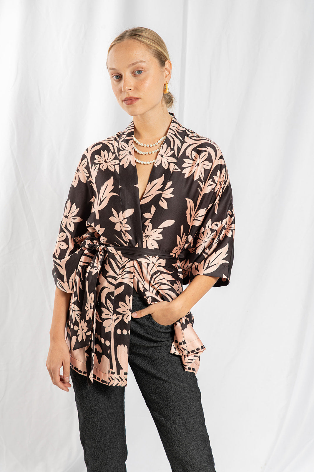 Printed satin tie kimono
