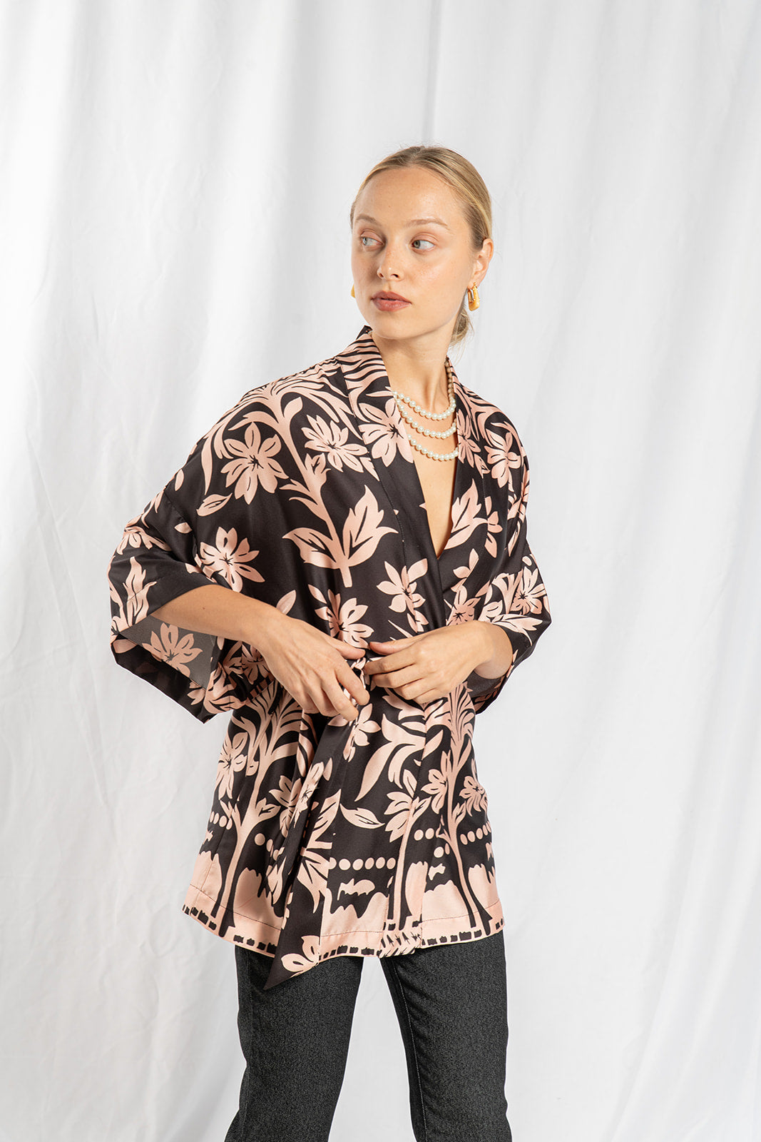 Printed satin tie kimono