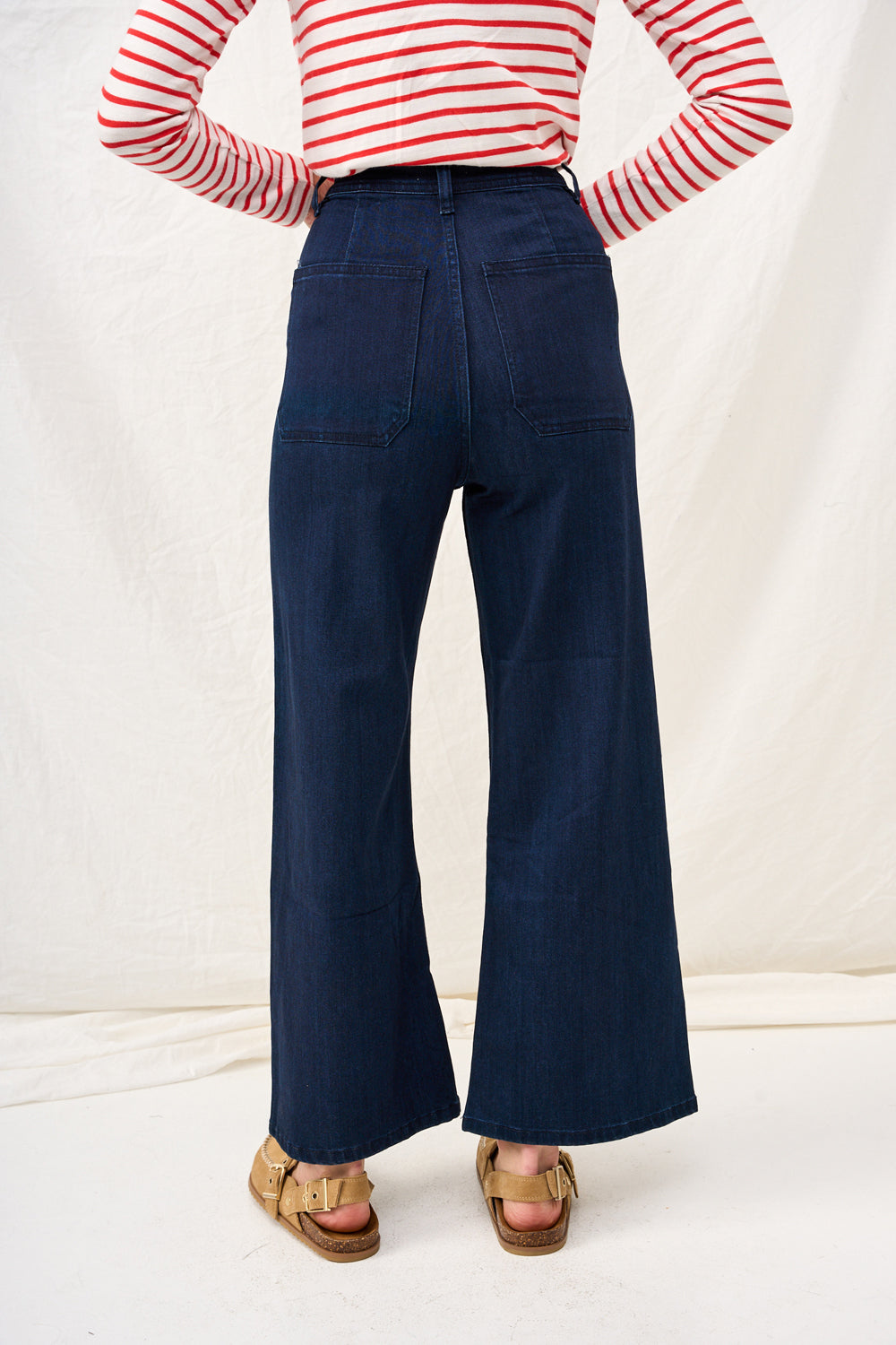 ג׳ינס טיילור נייבי