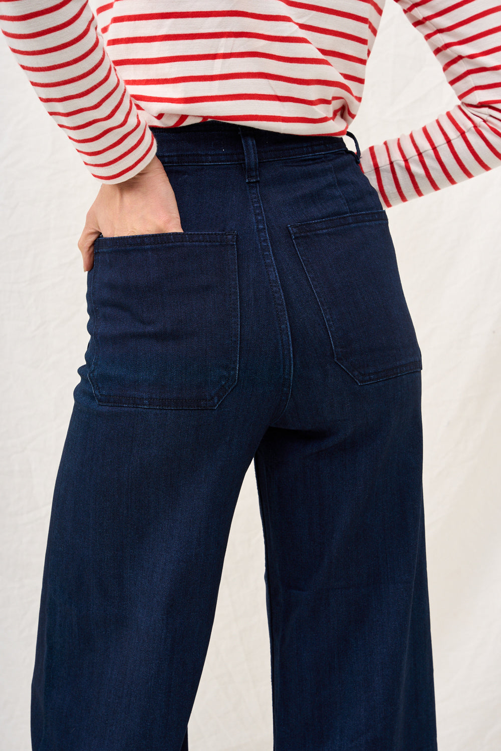 ג׳ינס טיילור נייבי