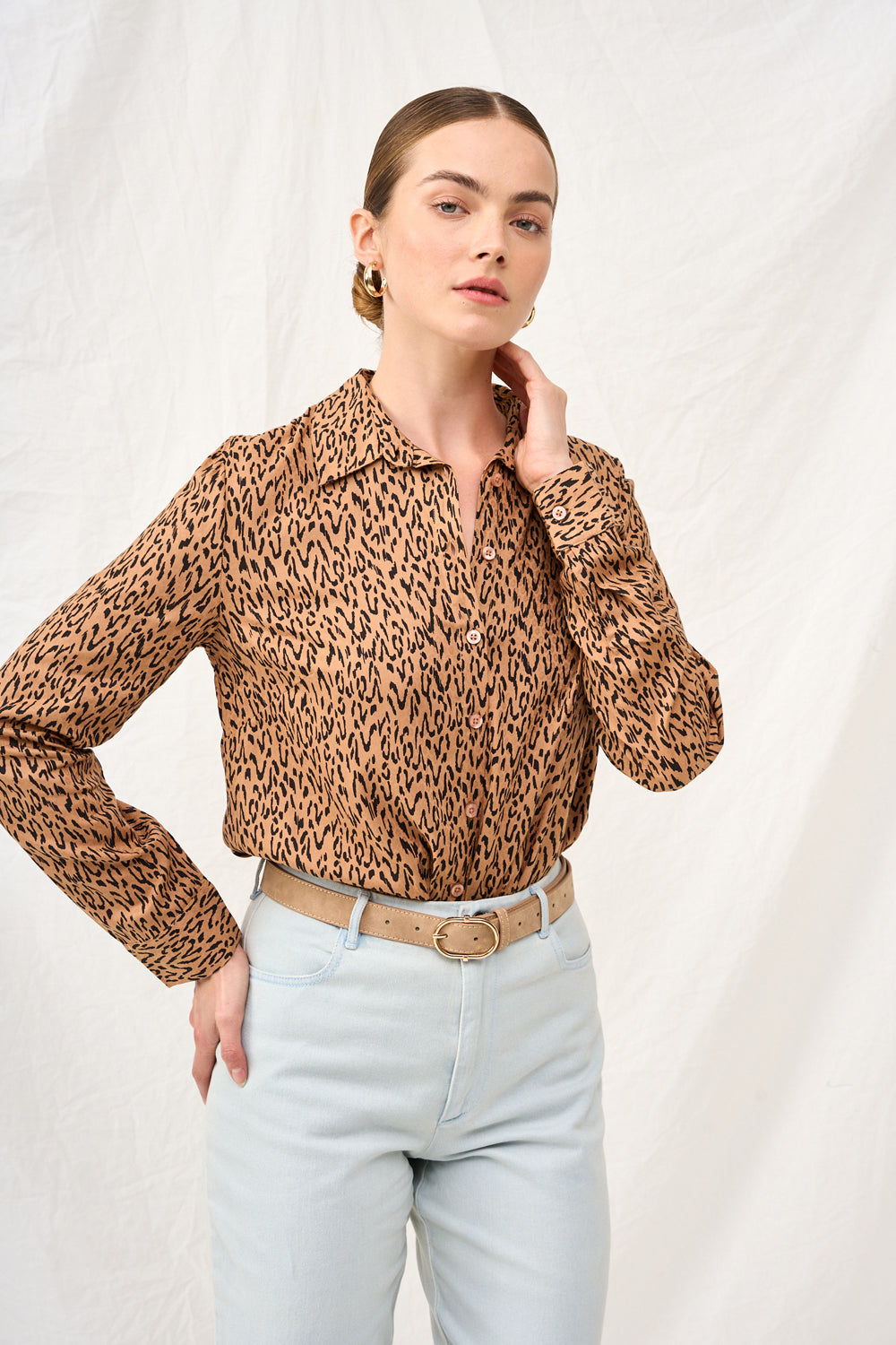 Valerie blouse with delicate burgundy floral print