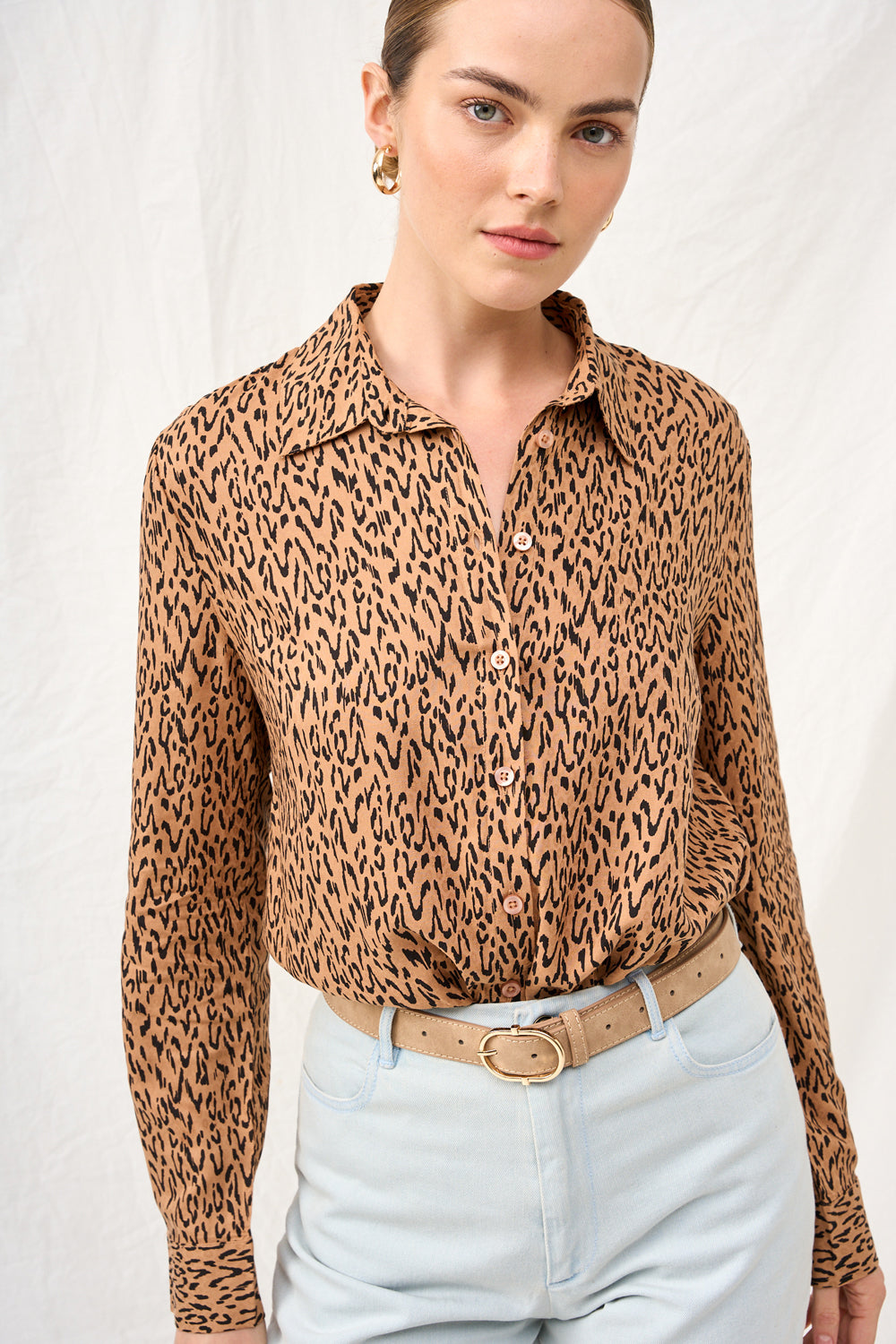 Valerie blouse with delicate burgundy floral print