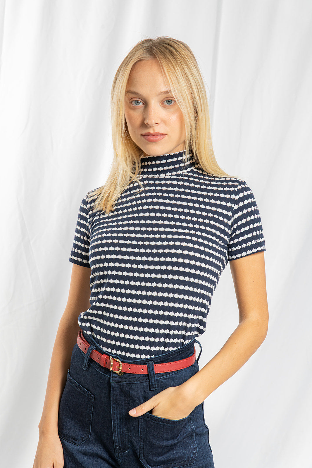 Navy stripe loca knit