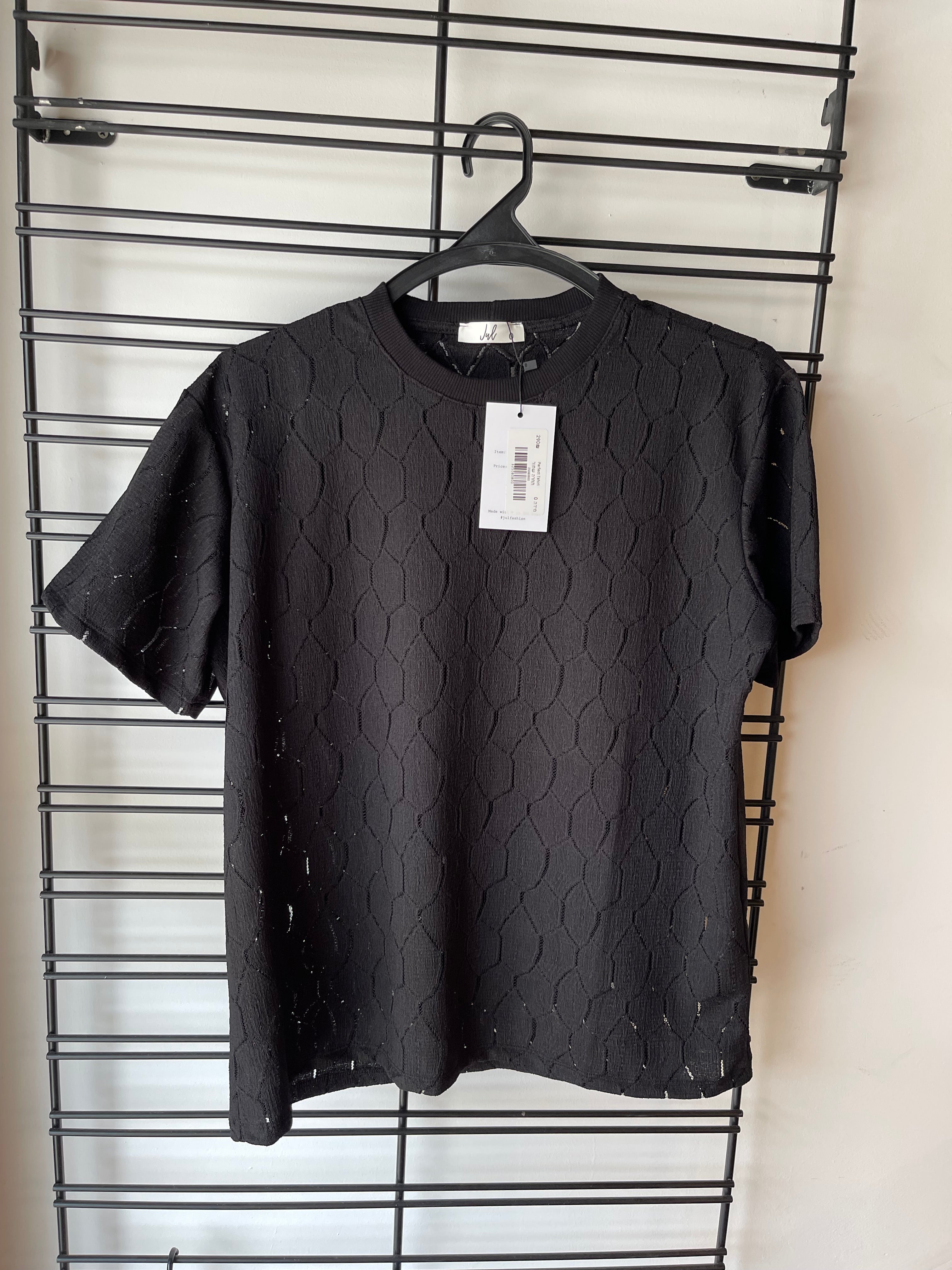 Black Alba t-shirt