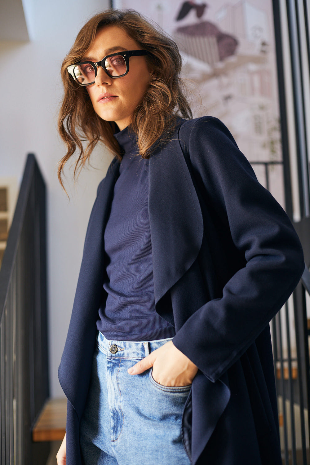 מעיל מעטפת בצבע נייבי