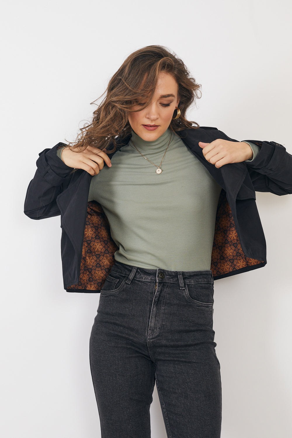 ג׳קט טרנץ׳ שחור