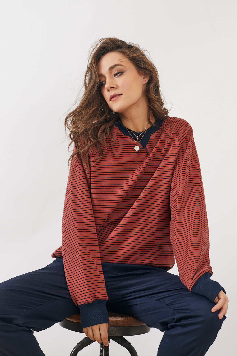 סווטשירט בילי פסים נייבי