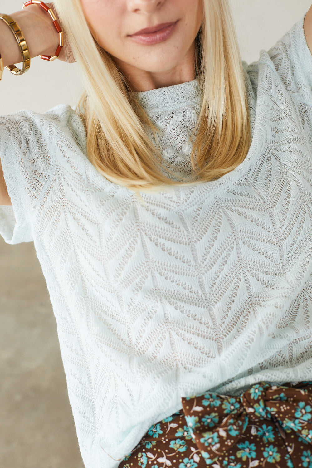 חולצת ג׳מה תחרה בצבע אקווה