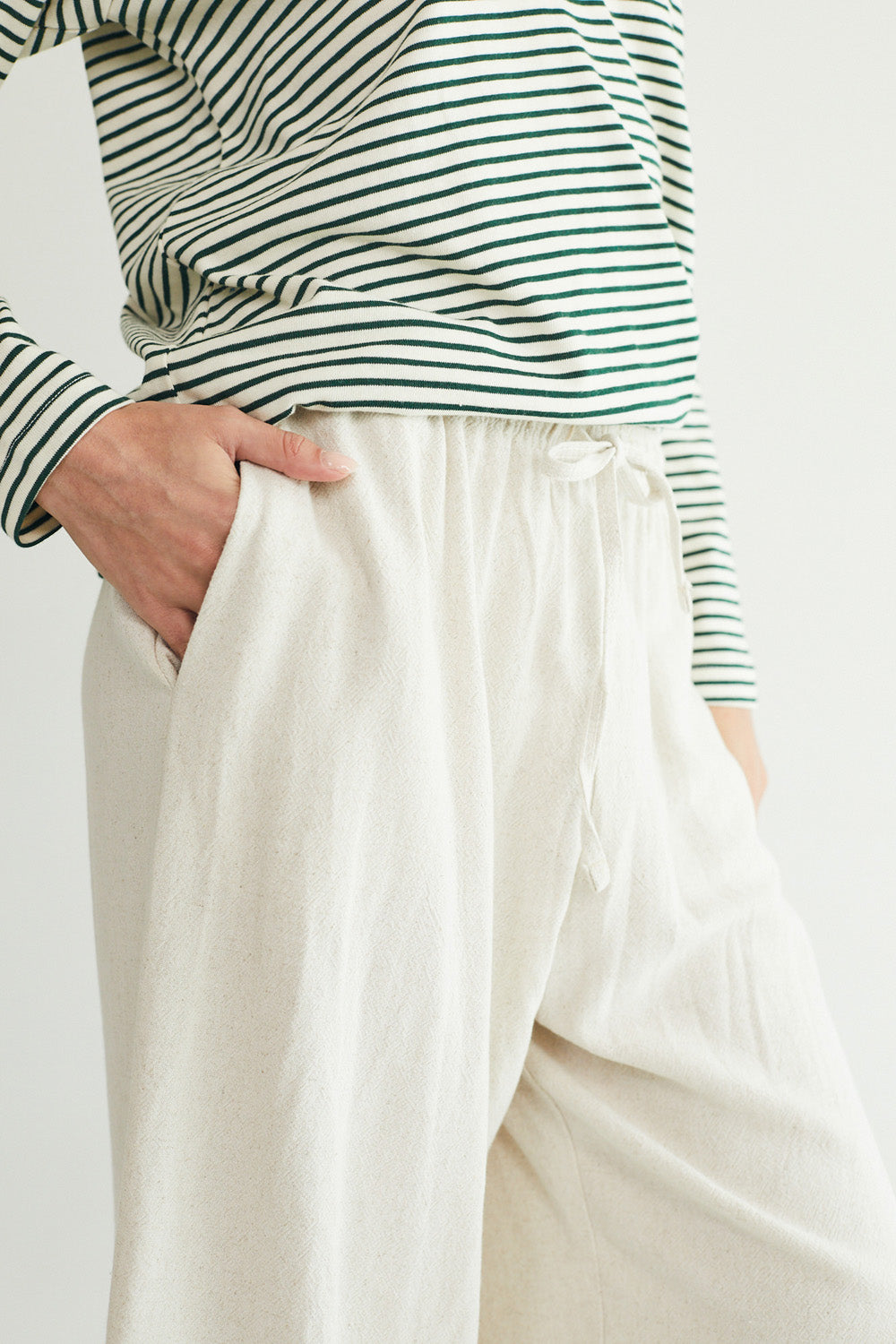 מכנסיים רייצ׳ל קרופ פשתן טבעי