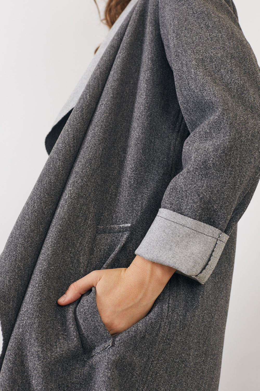 מעיל צמר אפור