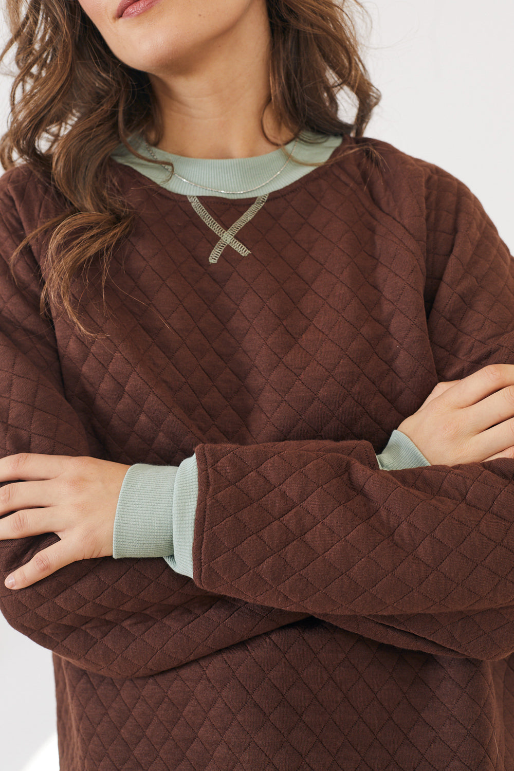 סווטשירט קווילט חום