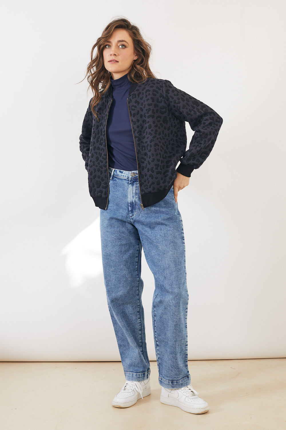 בומבר קווילט מנומר נייבי