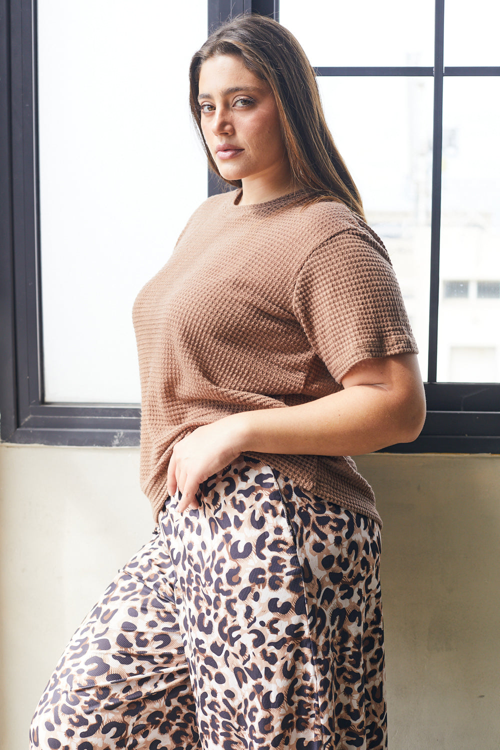 טי שירט מושלמת סריג חום