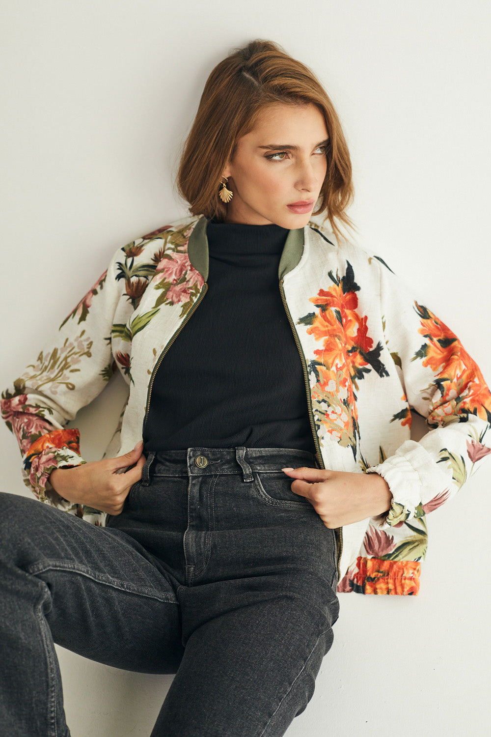 עליונית סוקי ברוקד פרחוני - JUL