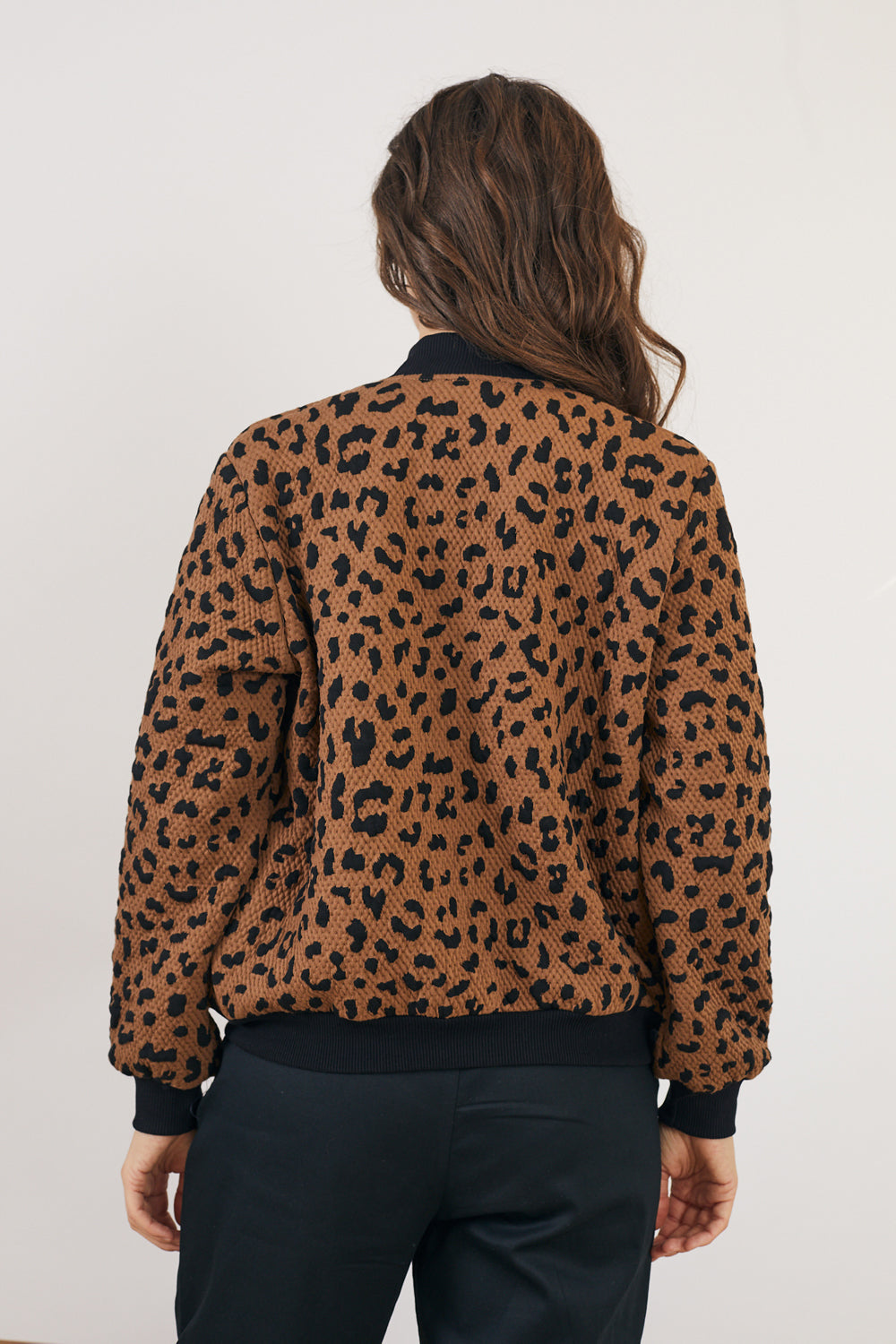 בומבר קווילט קאמל מנומר