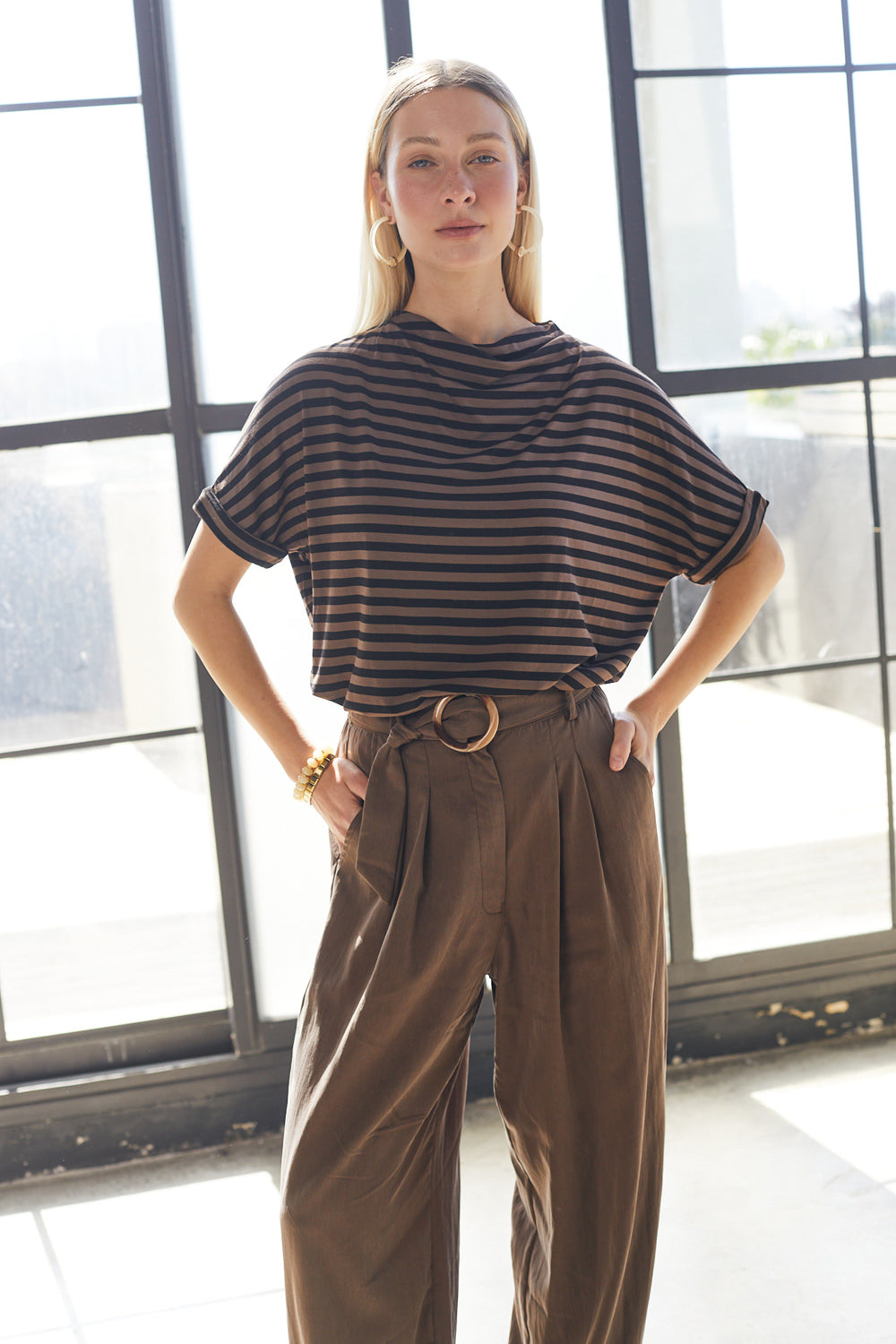 חולצת רומי פסים חומה