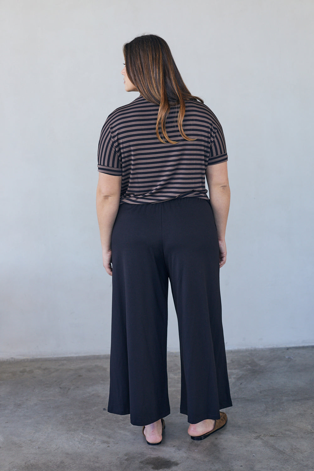 חולצת רומי פסים חומה