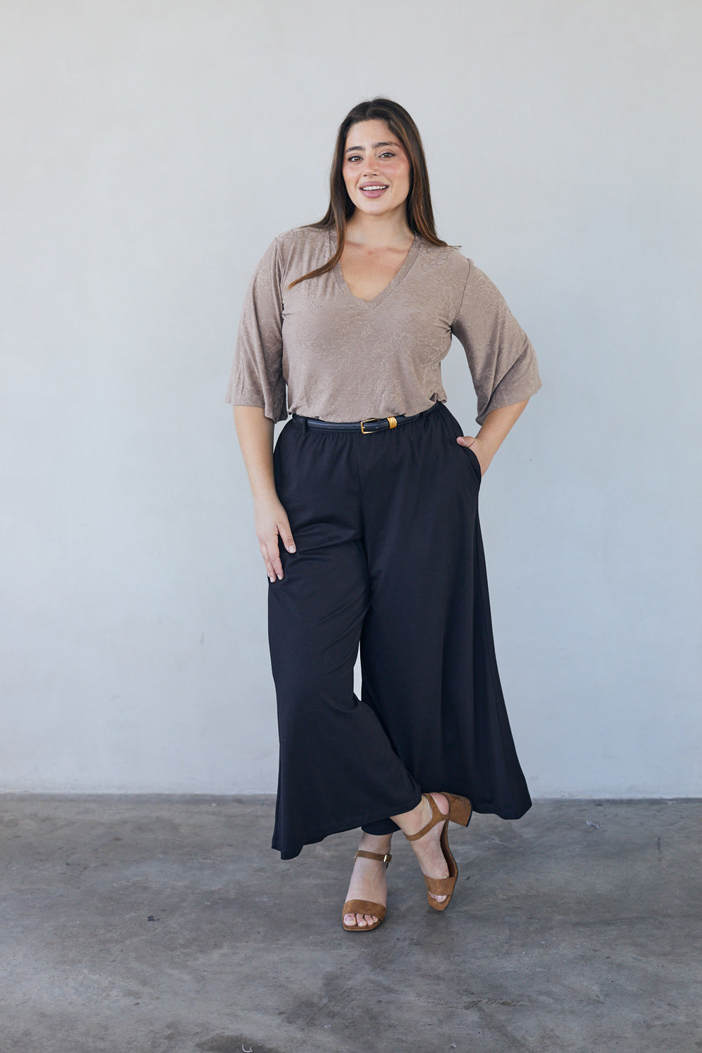 מכנסיים אוליביה מודל שחור