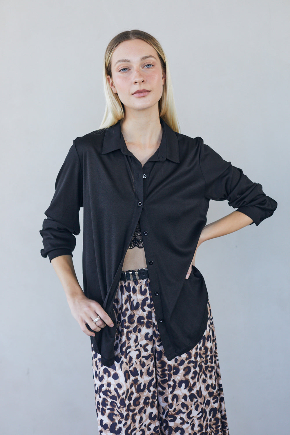 חולצה מכופתרת ארוכה