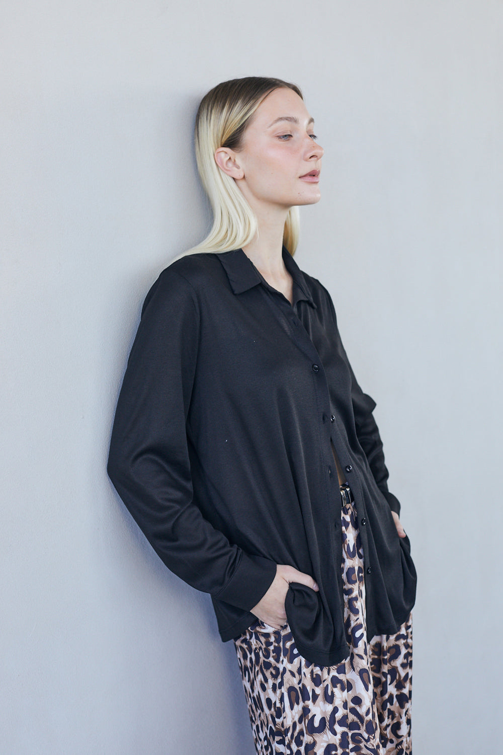 חולצה מכופתרת ארוכה לאביב