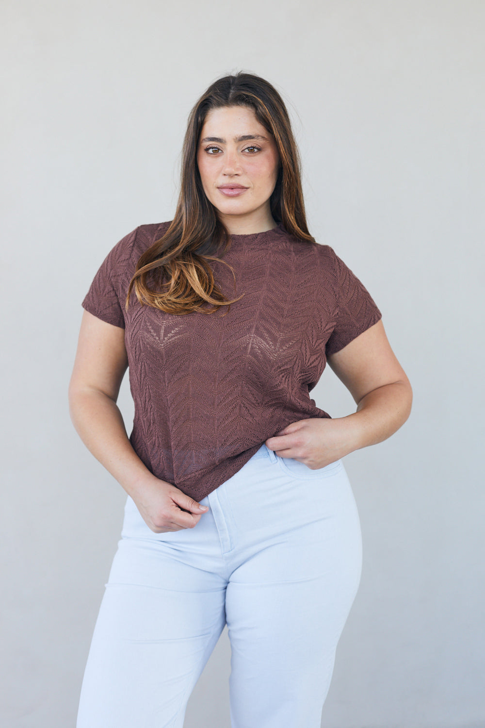 חולצת ג׳מה תחרה חומה