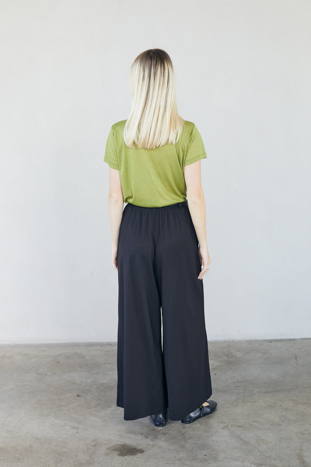 מכנסיים אוליביה מודל שחור