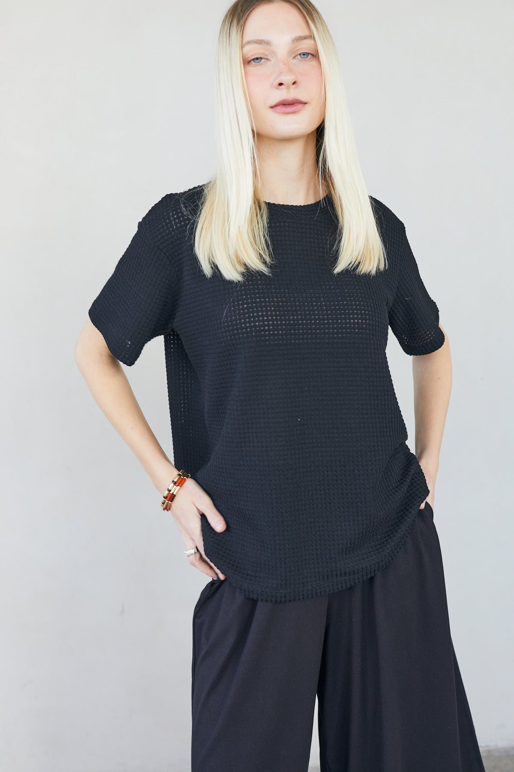 טי שירט מושלמת סריג שחור