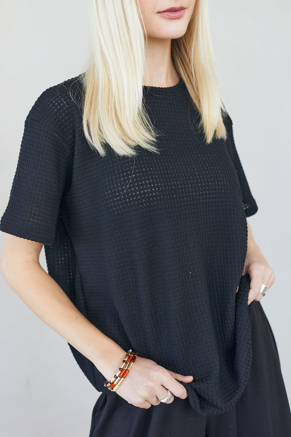 טי שירט מושלמת סריג שחור