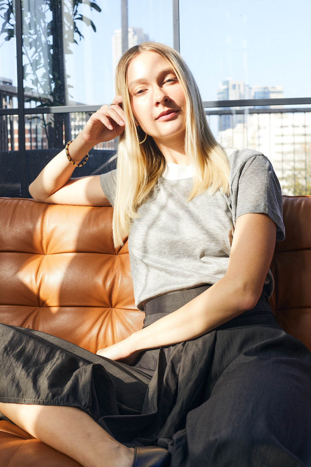 טי שירט קרי אפור