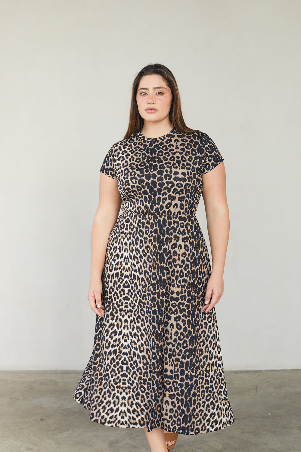 שמלת כריסטי מקסי הדפס מנומר