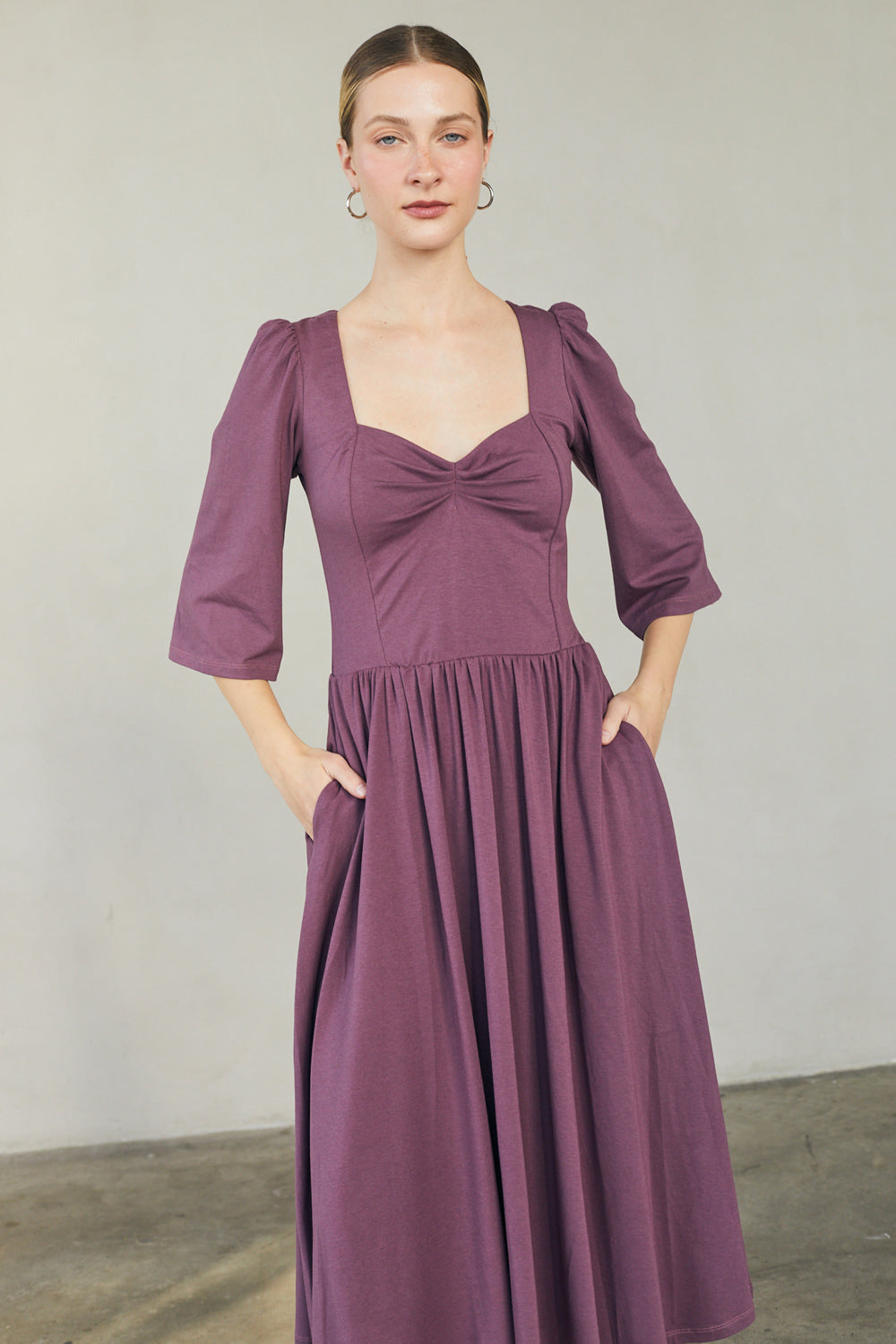 שמלת בלה בצבע סגול - מהדורה מוגבלת