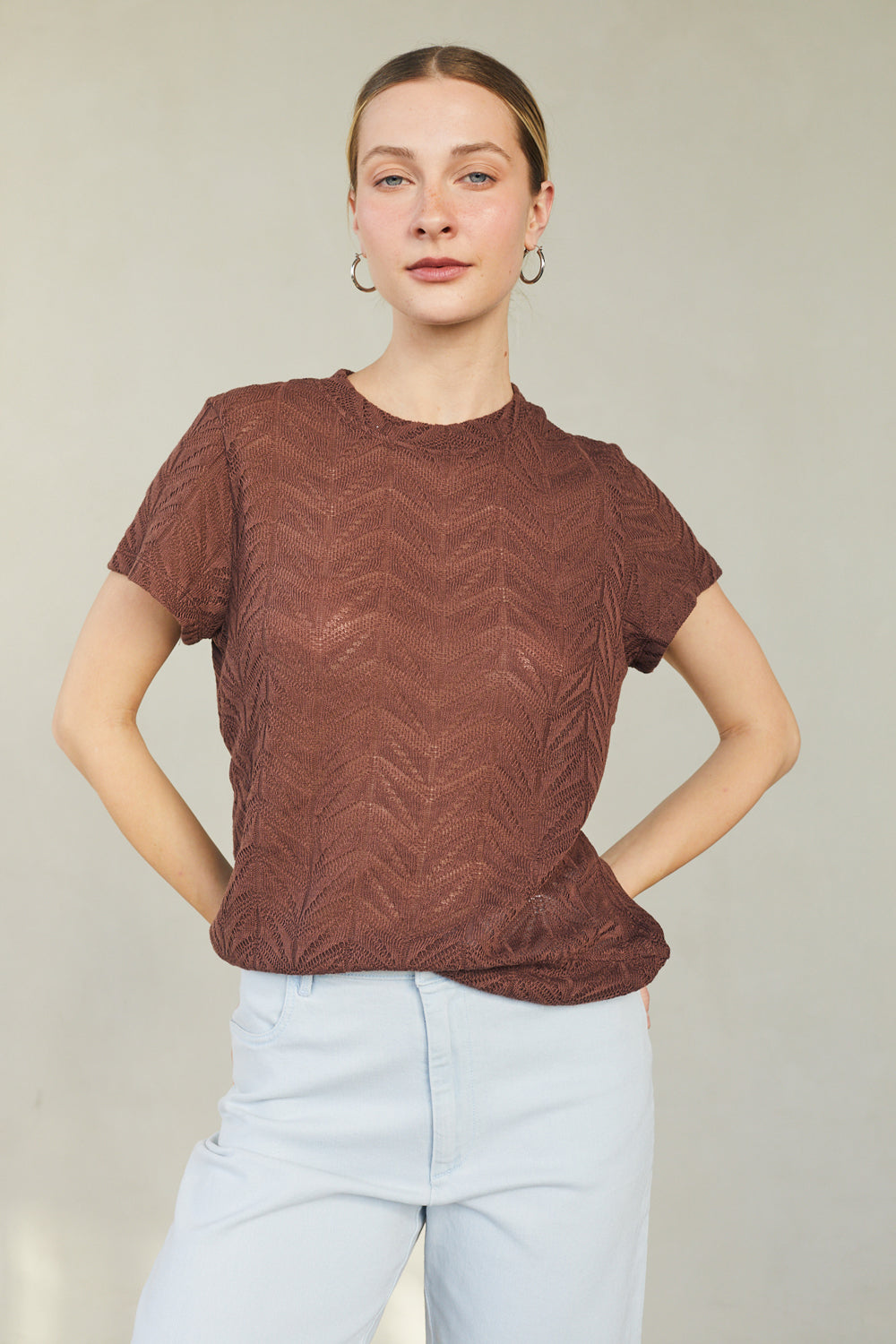 חולצת ג׳מה תחרה חומה