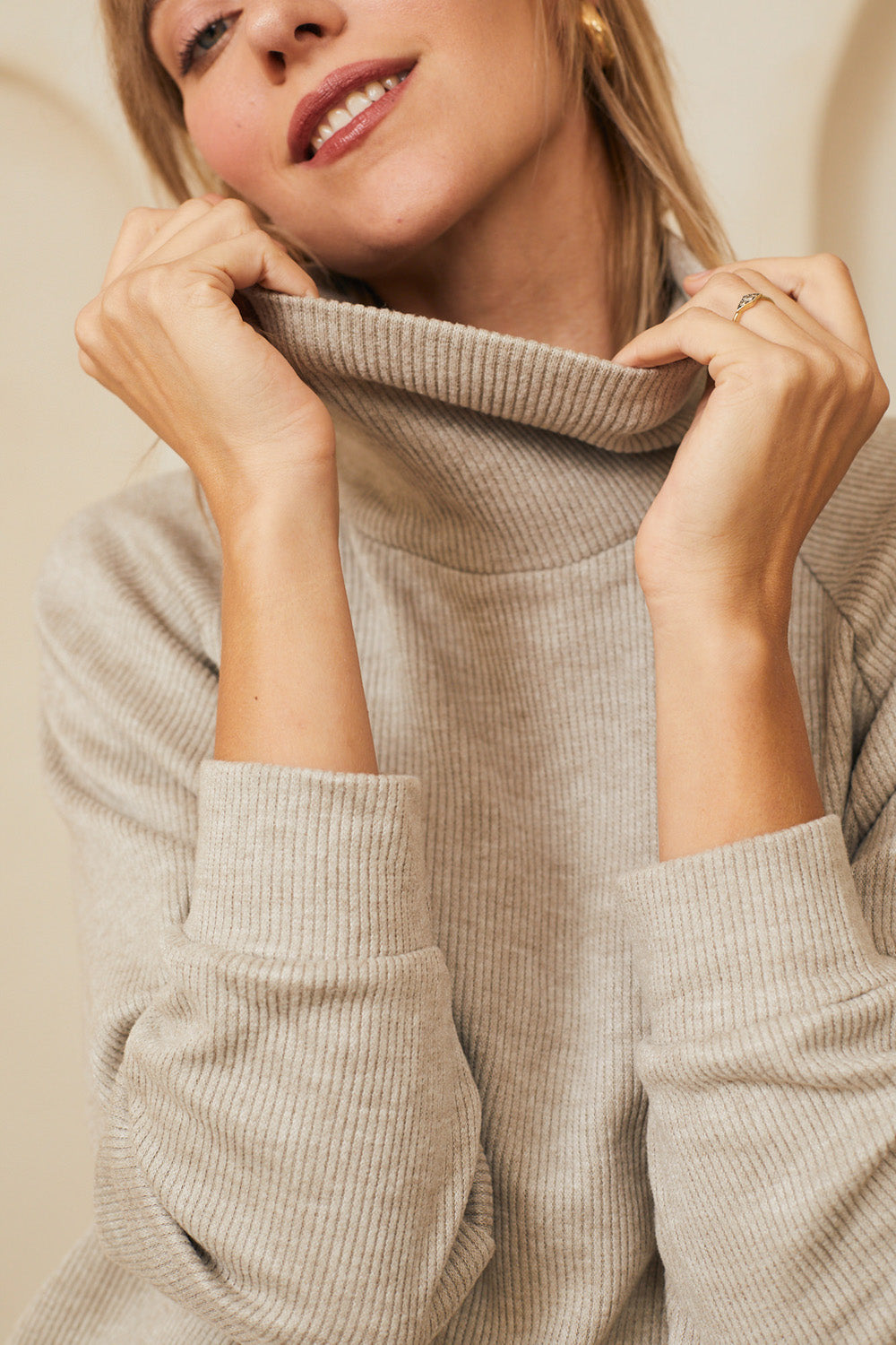 סוודר מלני אבן