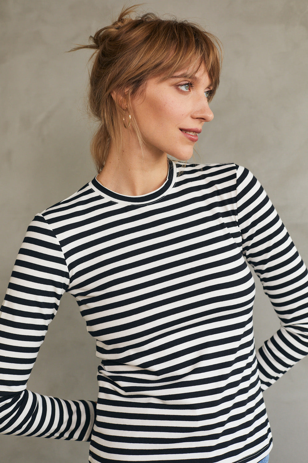 טי שירט סלין ארוכה פסים שחור לבן