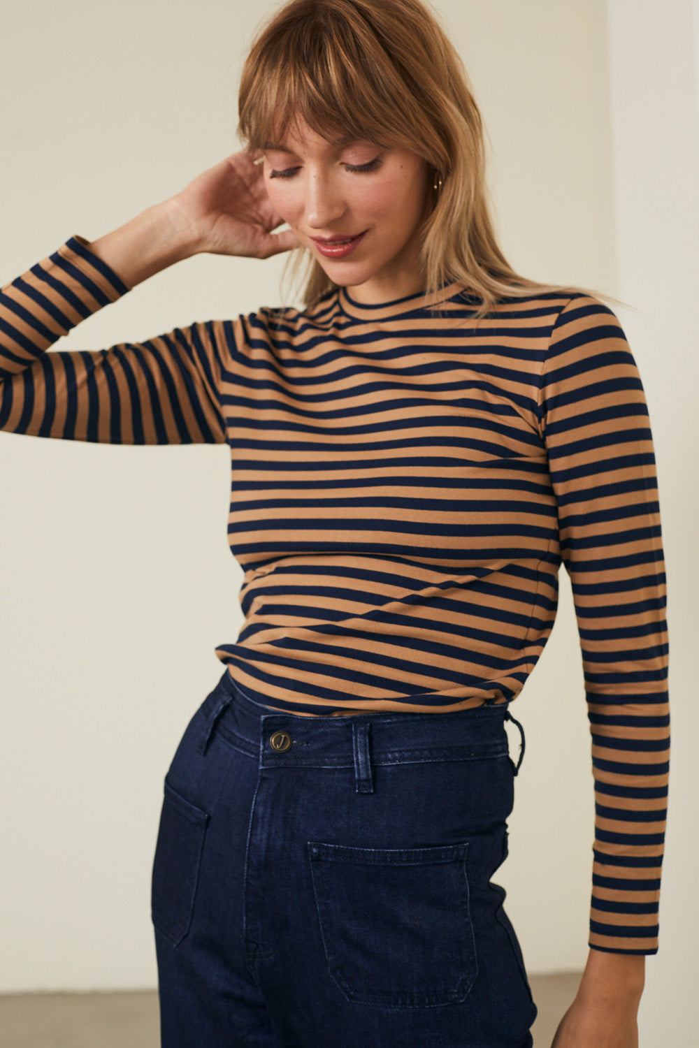 טי שירט סלין ארוכה פסים חום נייבי