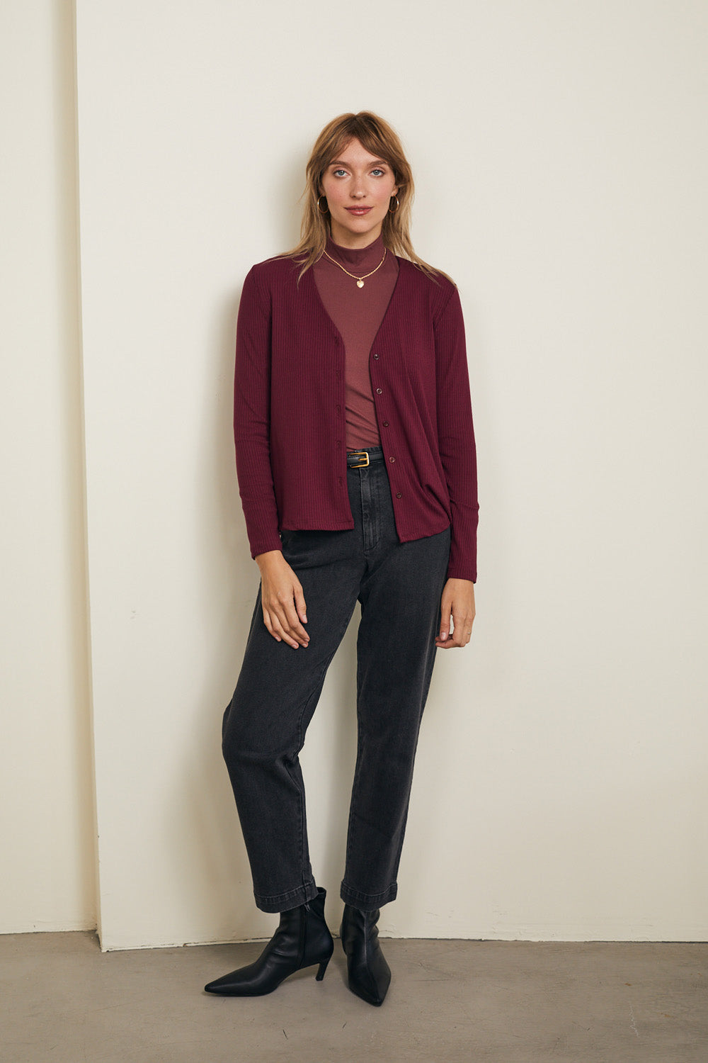 חולצת קרוליין בורדו