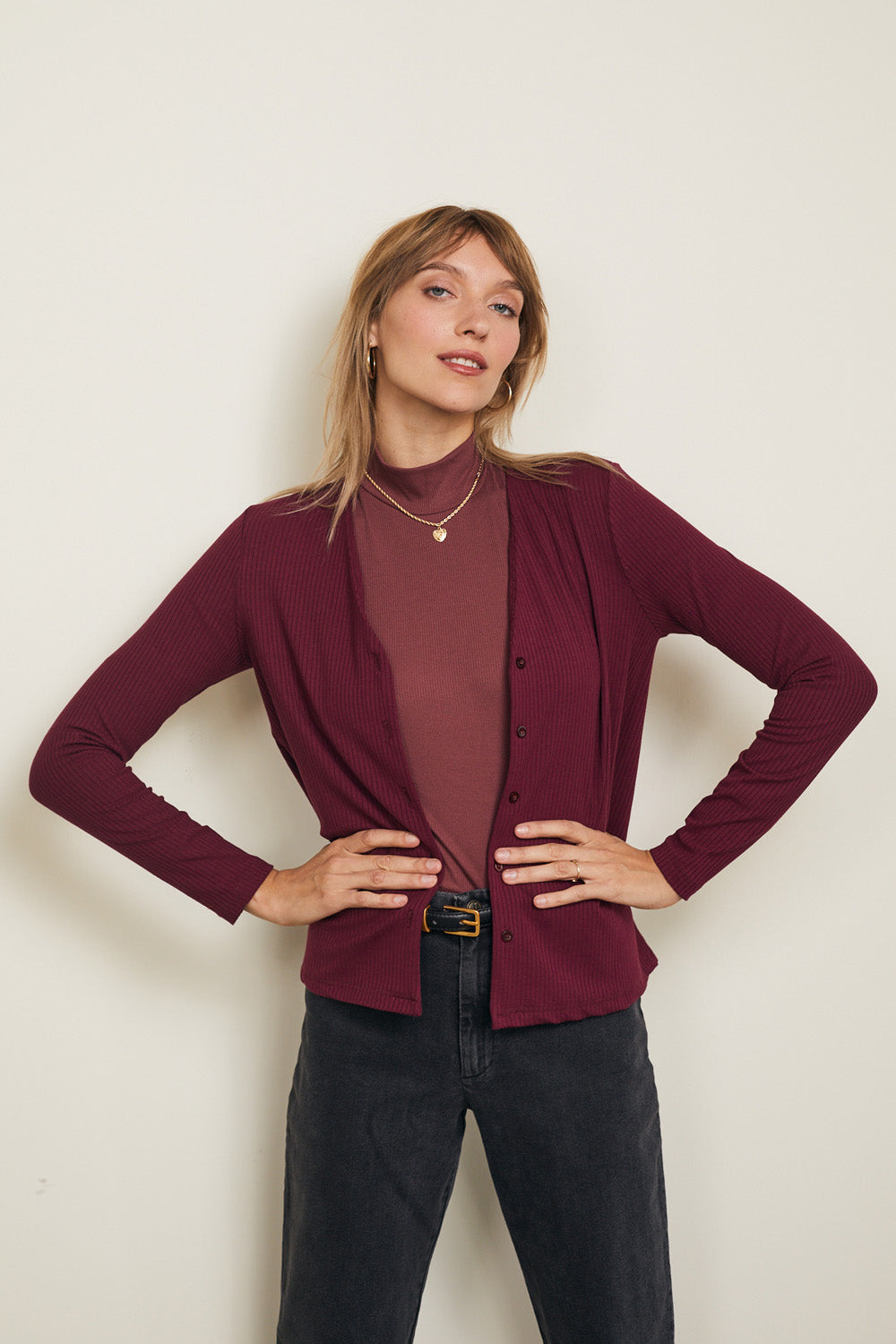 חולצת קרוליין בורדו