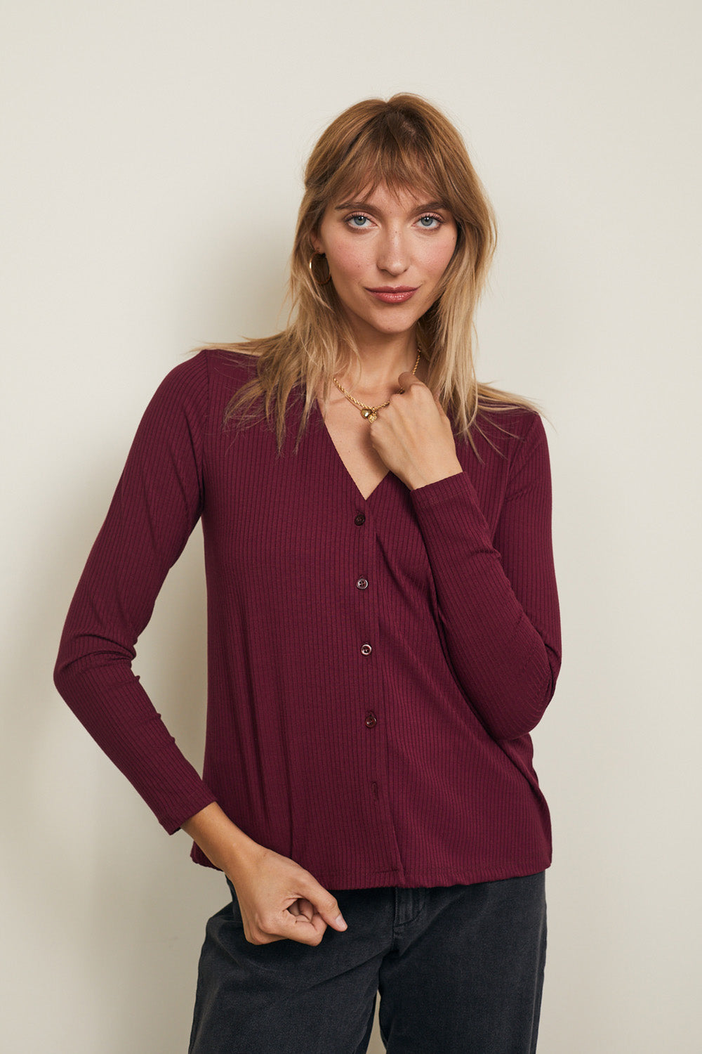 חולצת קרוליין בורדו