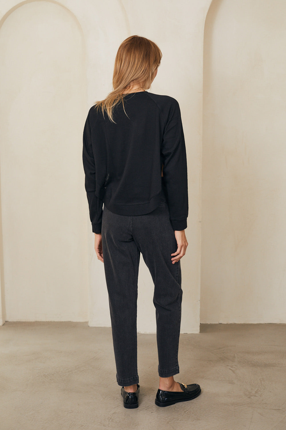 עליונית גבריאלה שחורה