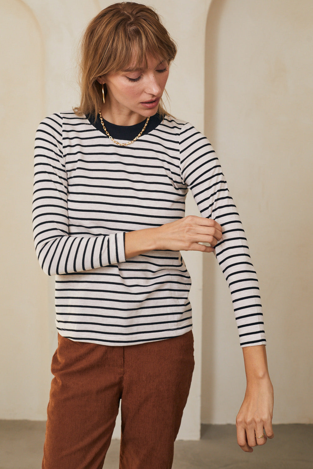 חולצת קרי ארוכה פס שחור