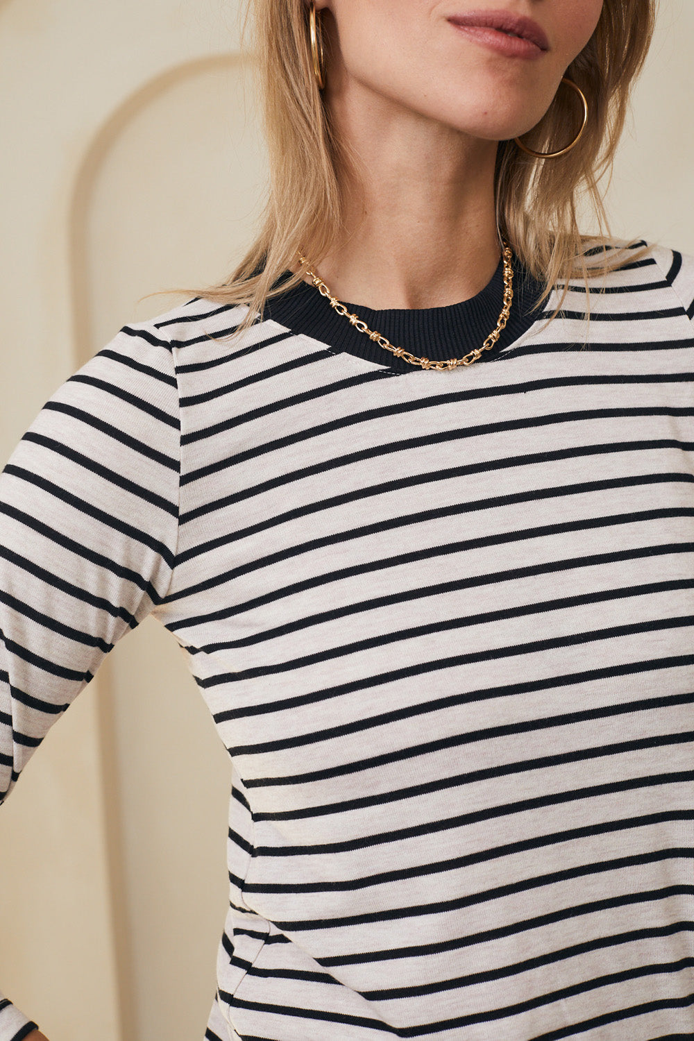 חולצת קרי ארוכה פס שחור