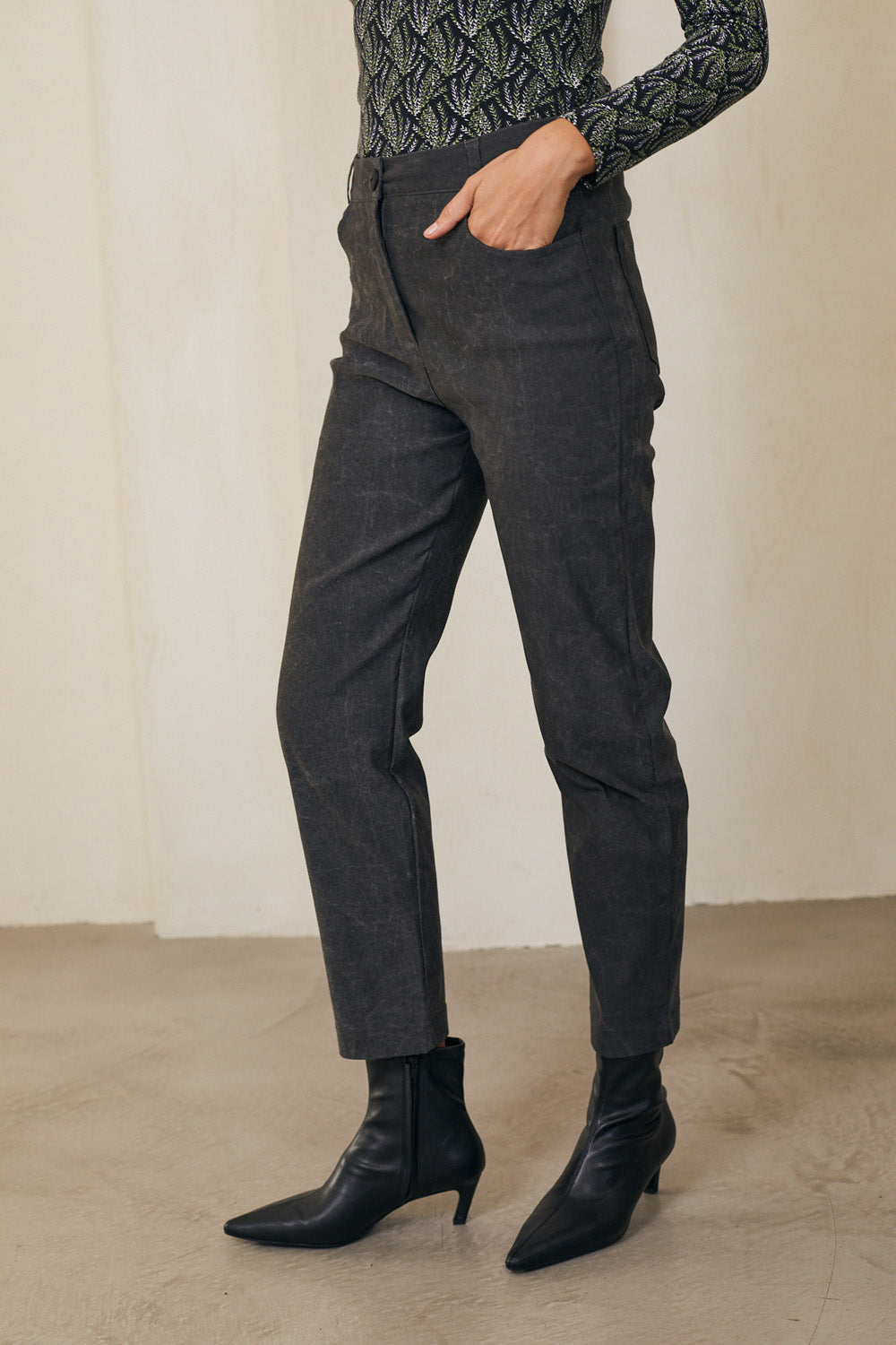 מכנסיים ריטה וואש שחור