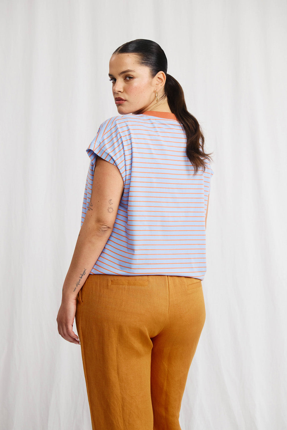 Gia gray striped t-shirt