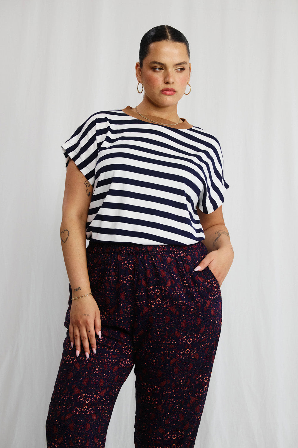 Gia gray striped t-shirt