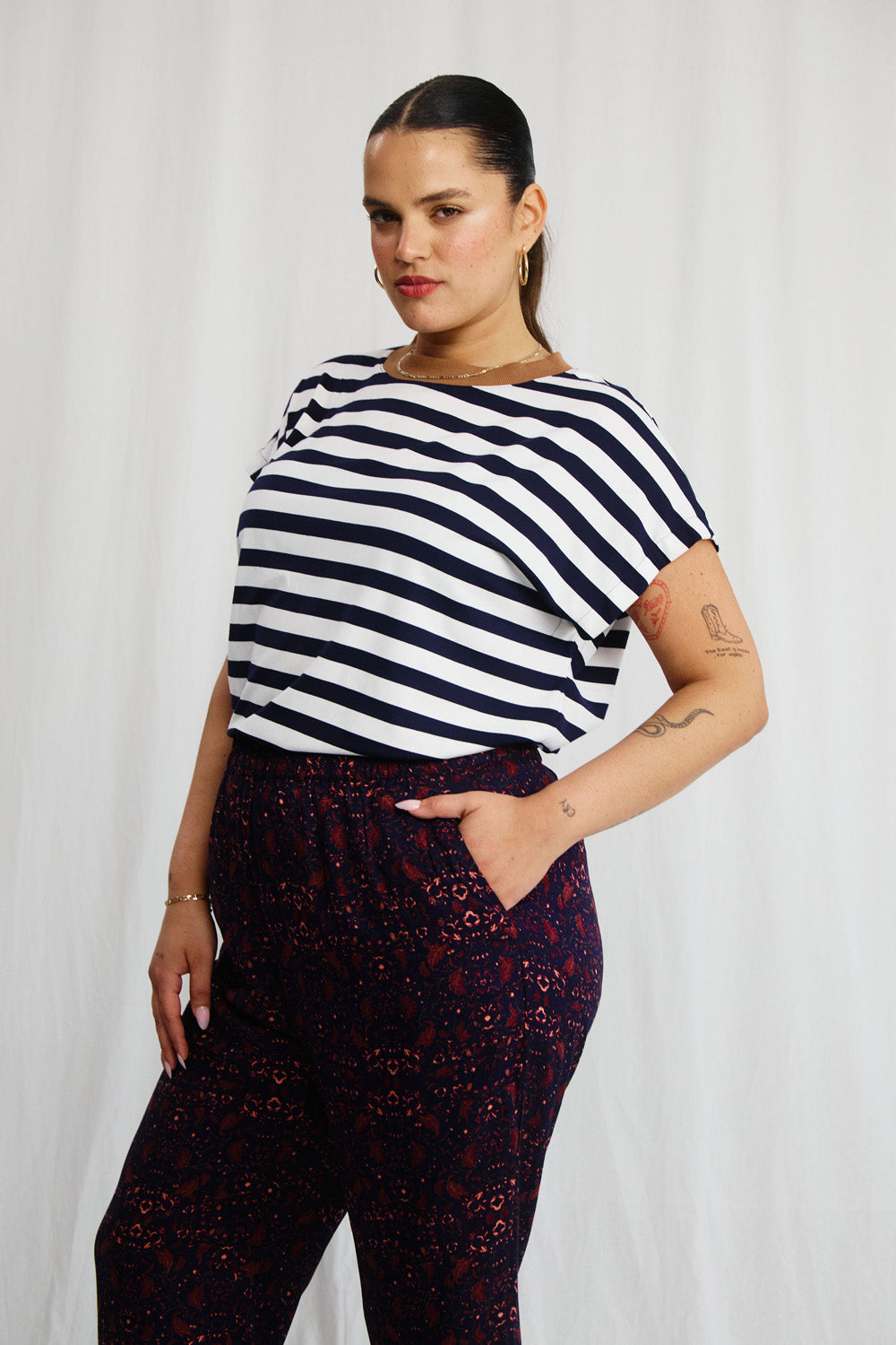 Gia gray striped t-shirt