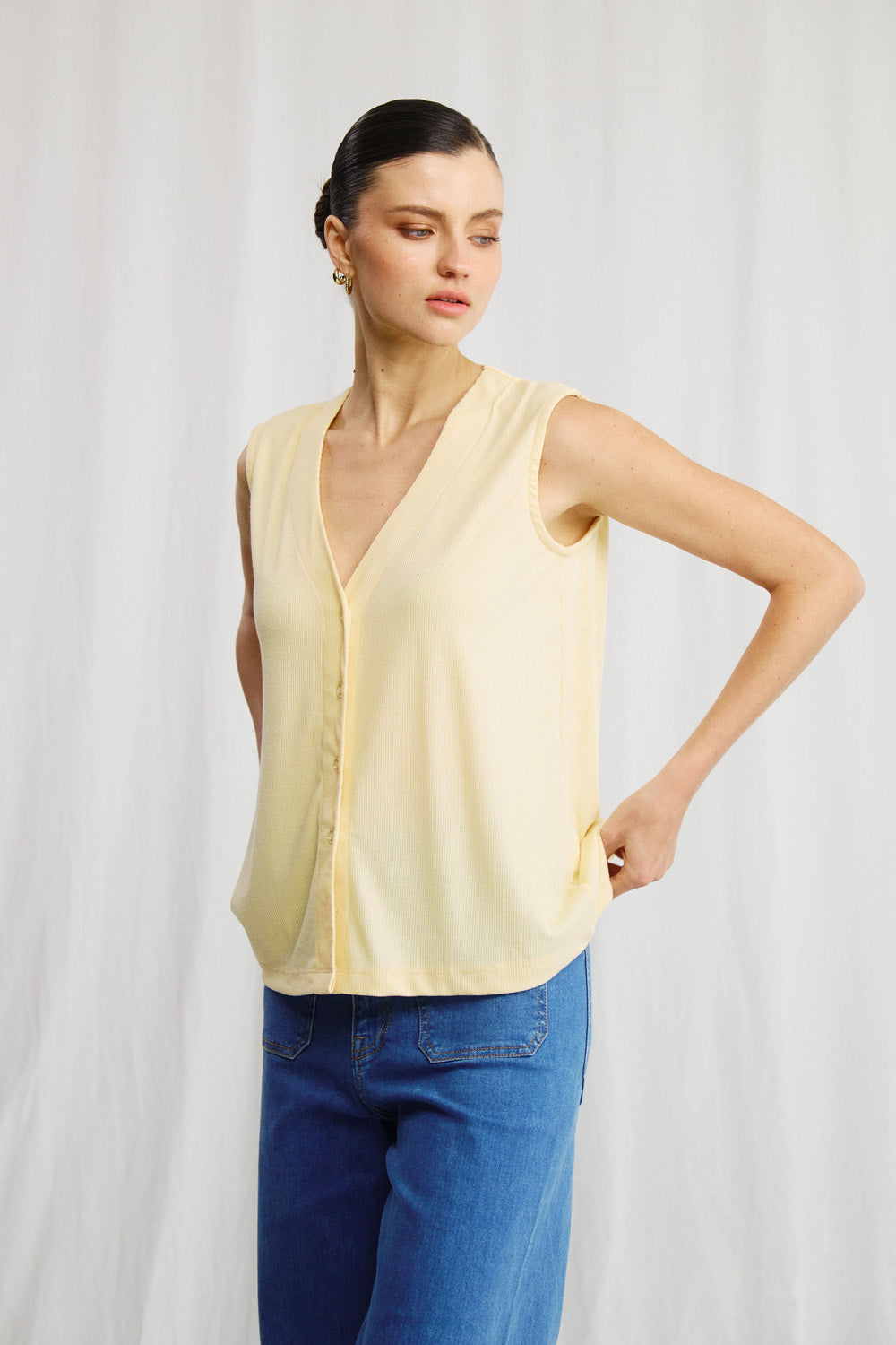 White vest top