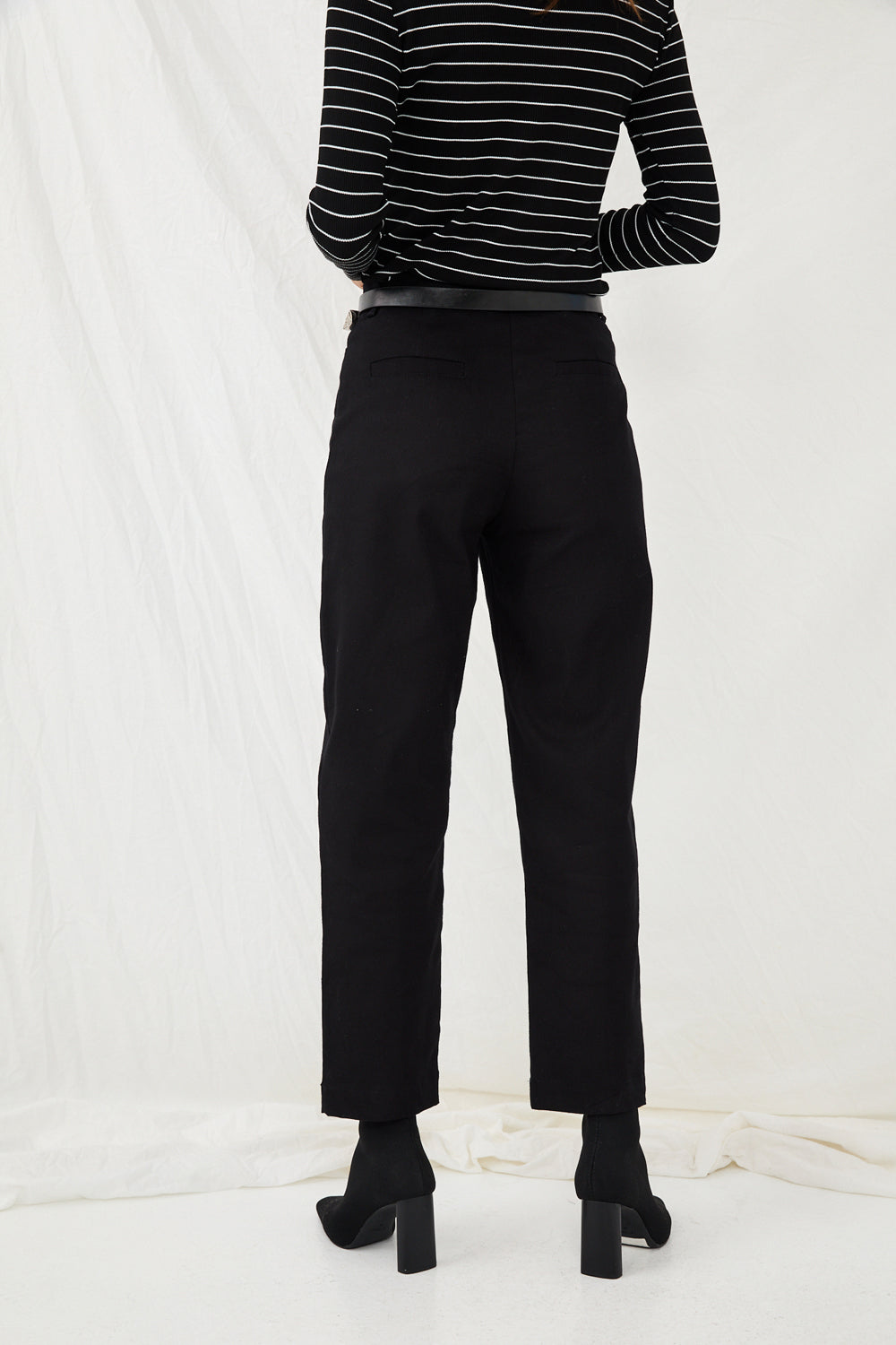Alexa pants in black