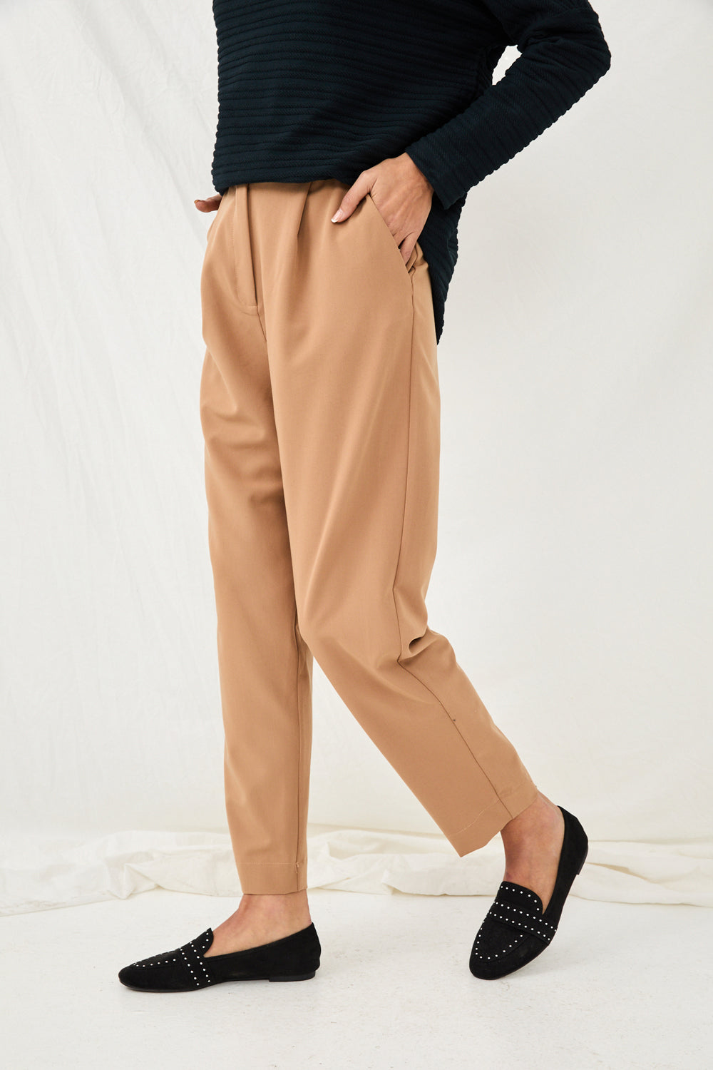 Antonia Camel pants