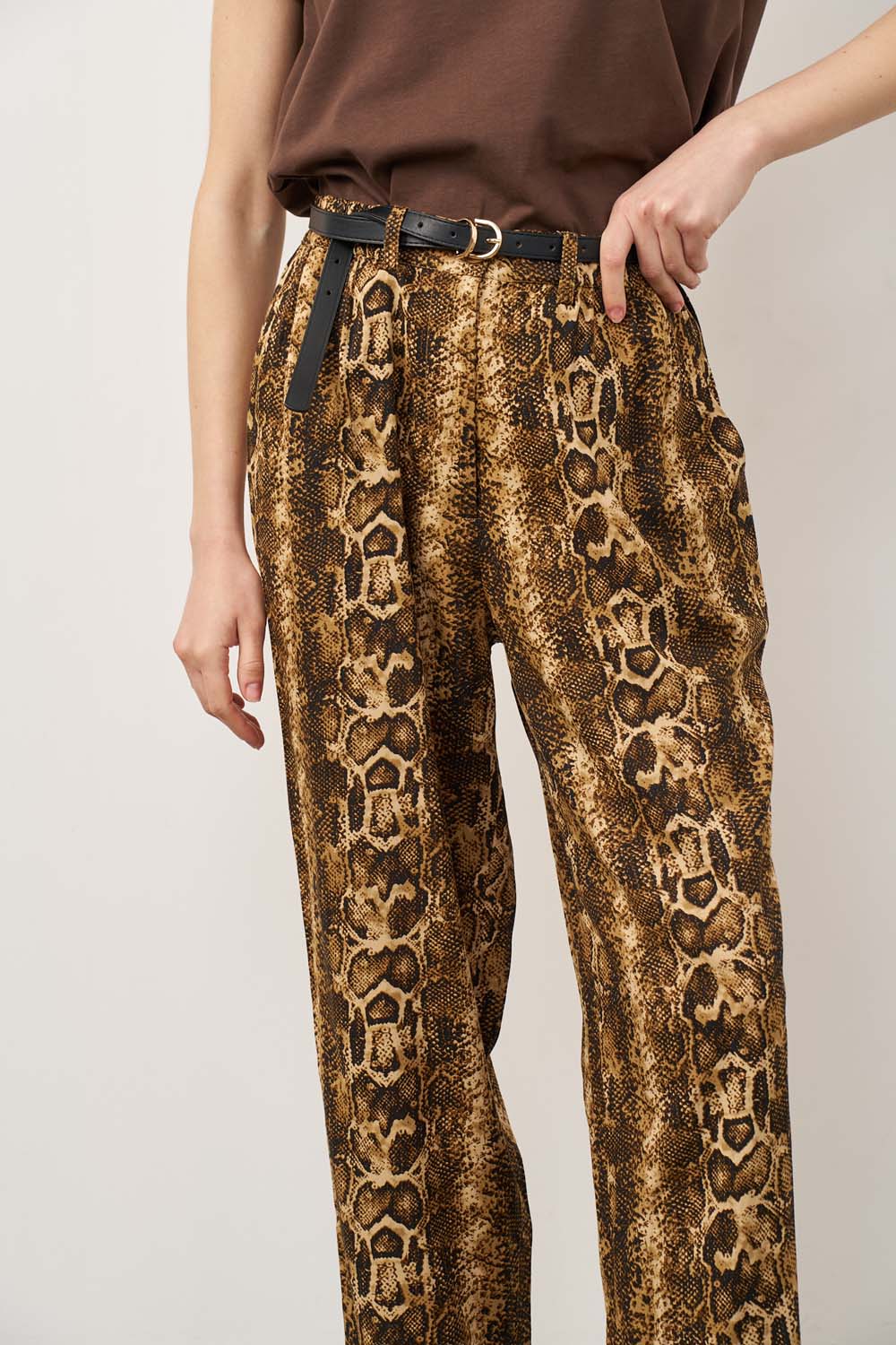 Eve linen pants in clear color