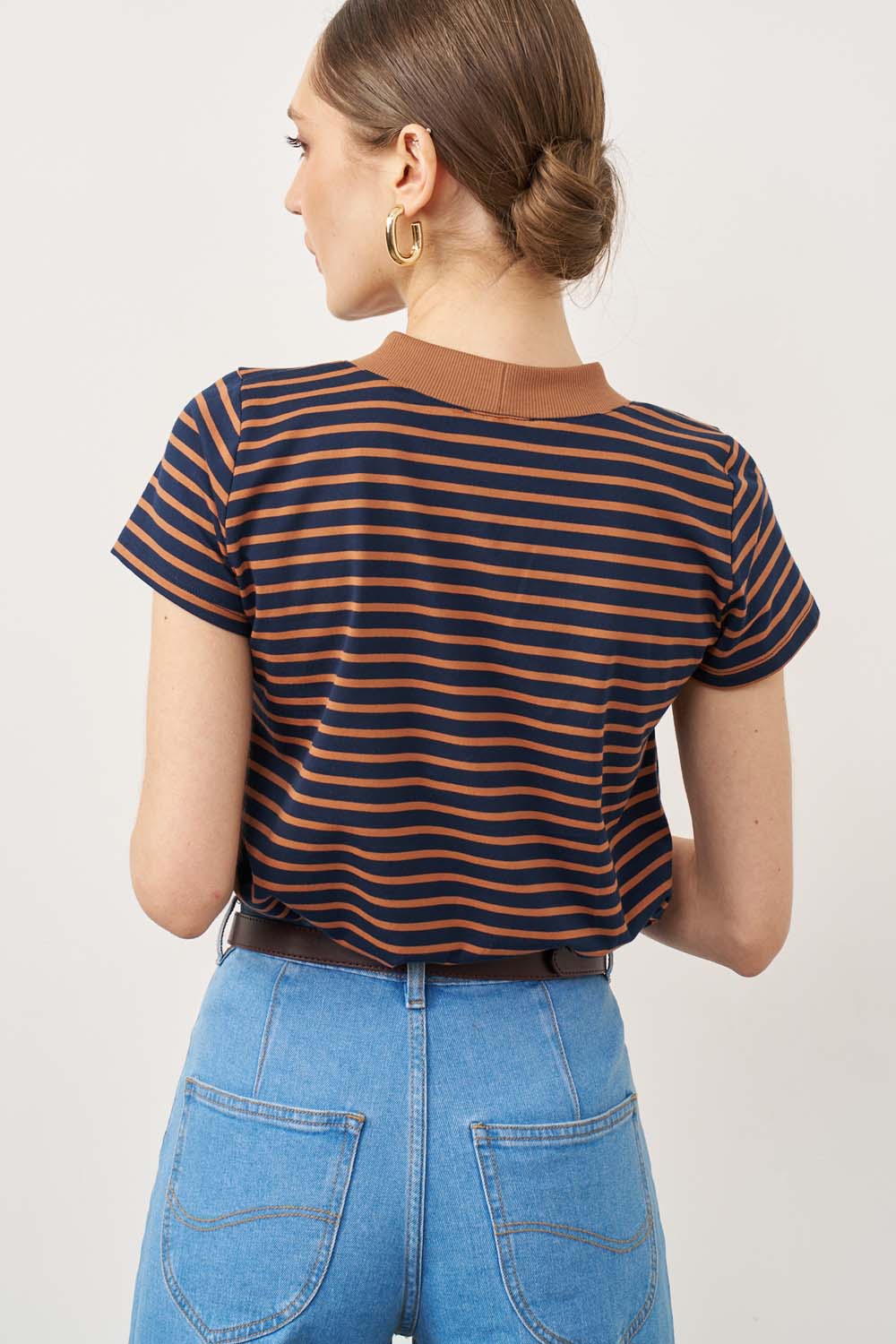 Brown striped t-shirt